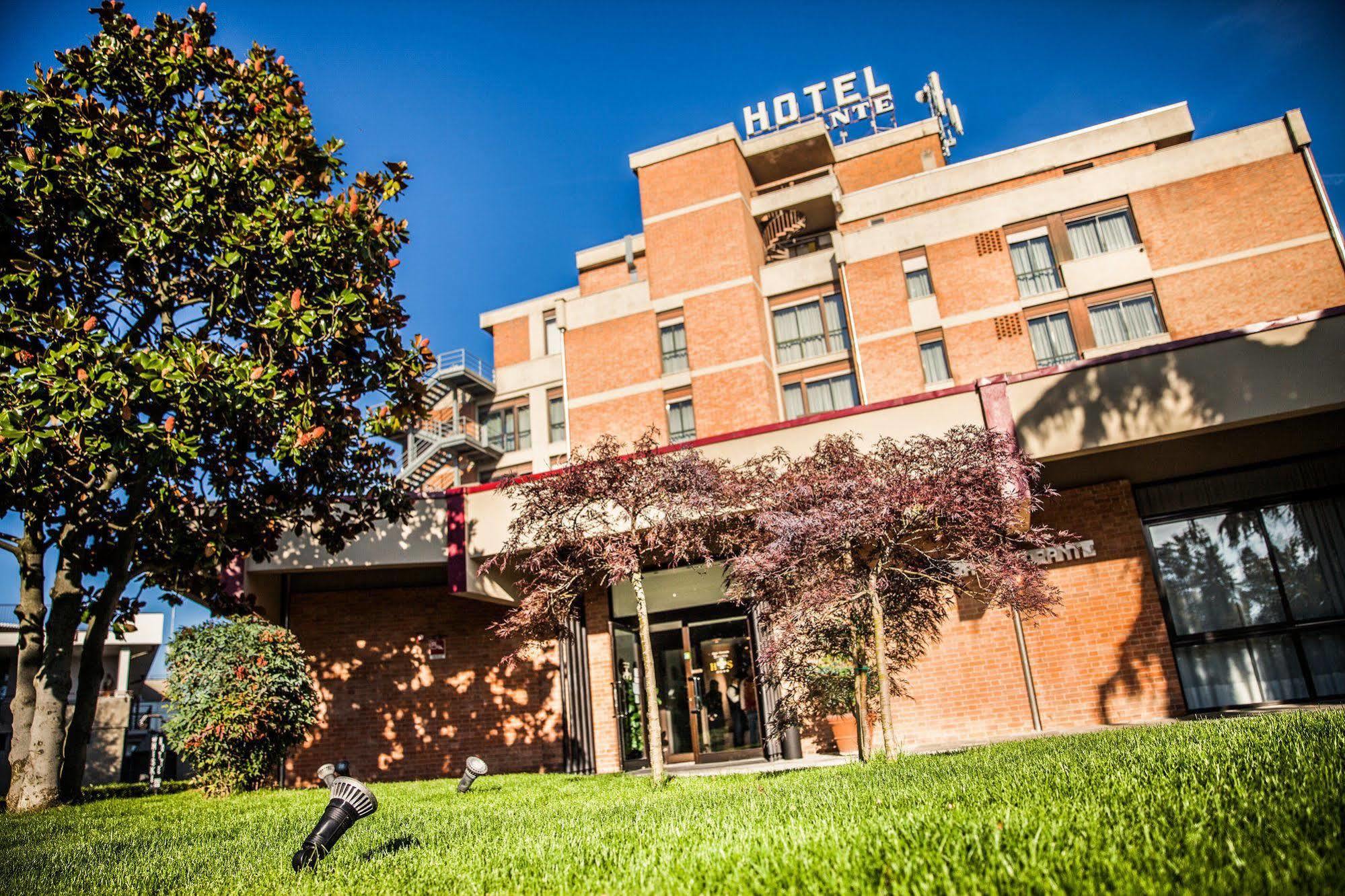 Hotel Salera Asti Exterior photo